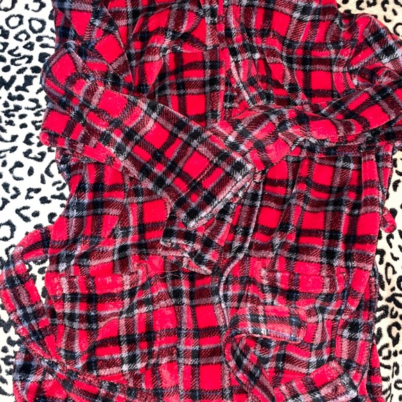 Robe in good condition - Picture 1 of 2